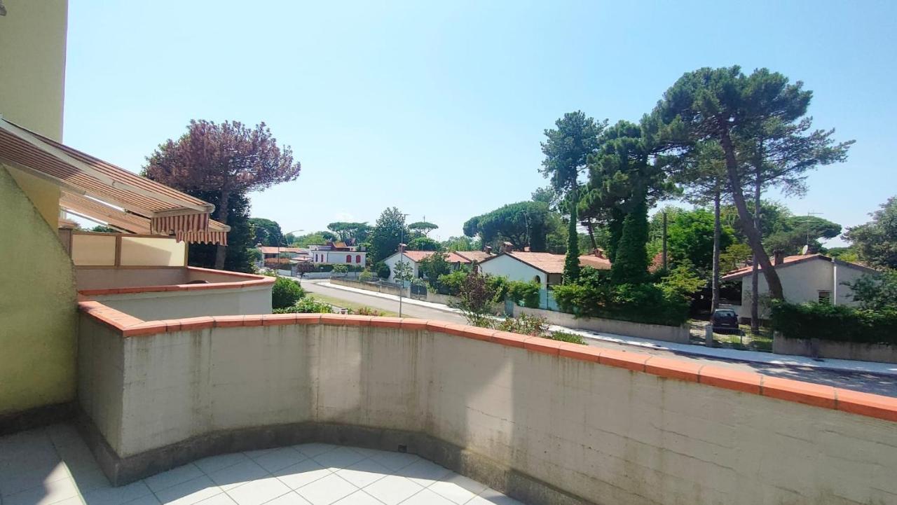 La Dolce Vita - Apartment With Shared Pool And Large Terrace Лидо-делле-Национи Экстерьер фото